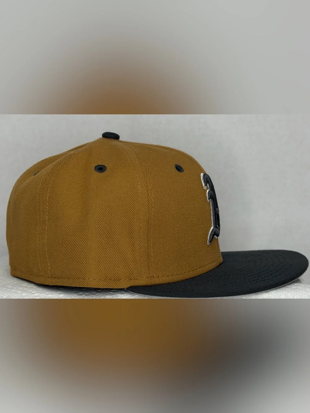 New Era Oakland A’s 59FIFTY Fitted Hat Size 7 Gold Black NWT MLB